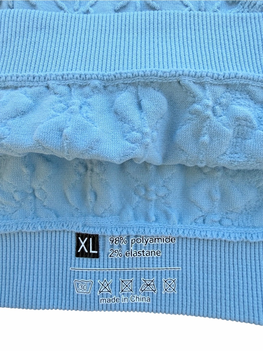 Light Blue Cable and Honeycomb Texture-Mapped Long-Sleeve Activewear Crop Top XL - Picture 6 of 6